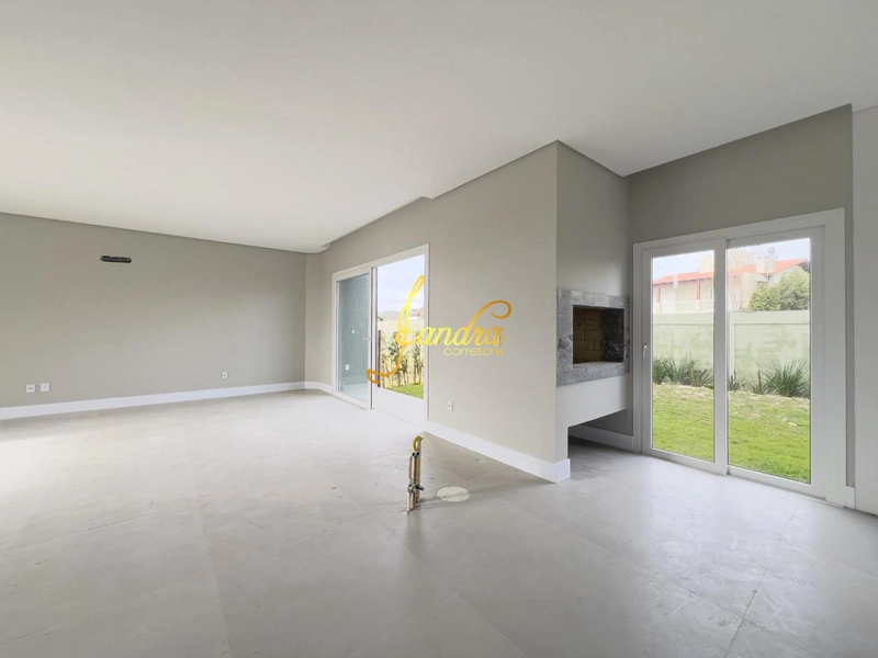 Sobrado no condomínio Sunset com 240m2 de área construída: 4ª foto da galeria de imagens do imóvel