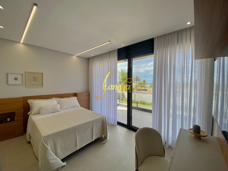 Sobrado mobiliado e decorado, beira Lago: 3ª foto da galeria de imagens do imóvel