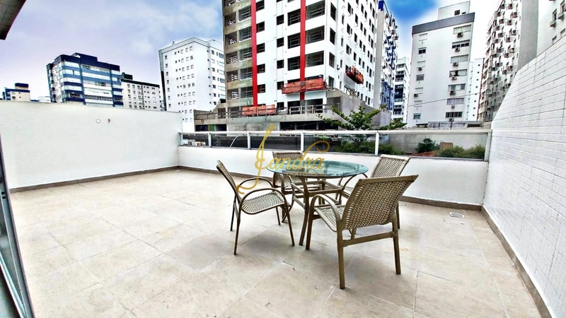 Apartamento de frente com terraço: 3ª foto da galeria de imagens do imóvel
