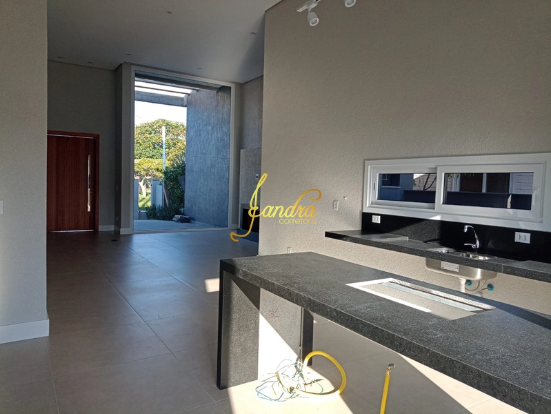 Casa térrea com dois lotes próximo ao mar: 26ª foto da galeria de imagens do imóvel
