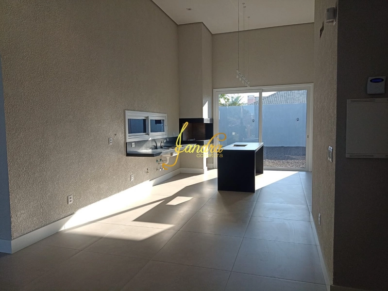 Casa térrea com dois lotes próximo ao mar: 15ª foto da galeria de imagens do imóvel