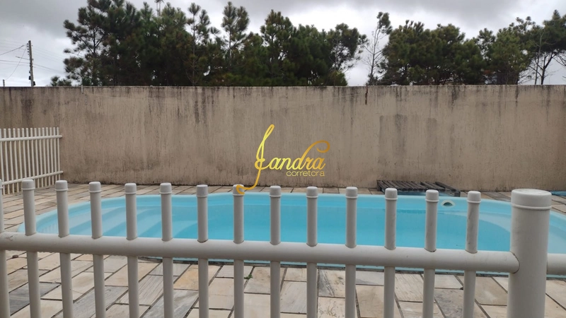 Sobrado com 7 dormitórios sendo 5 suítes  e piscina, pertinho do mar: 27ª foto da galeria de imagens do imóvel