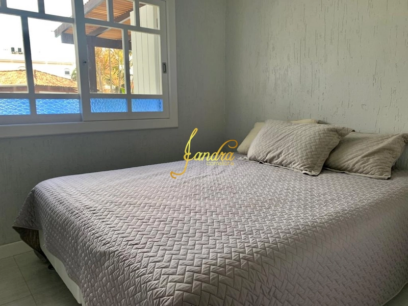 Casa em condomínio com dois terrenos e meio, piscina: 14ª foto da galeria de imagens do imóvel