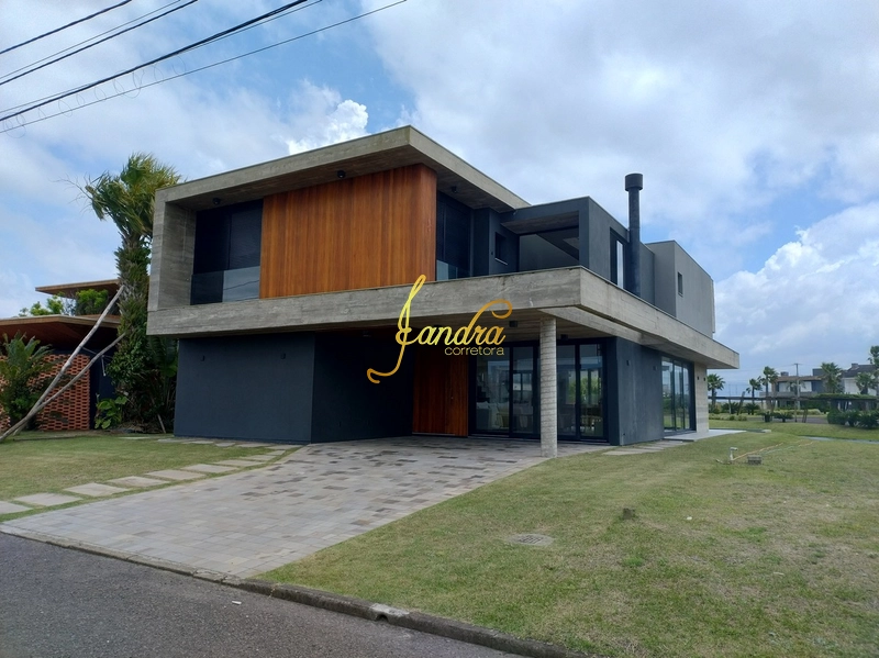 Sobrado com piscina, 06 suítes, mobiliado e decorado: 53ª foto da galeria de imagens do imóvel