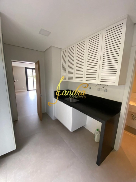 Sobrado com piscina, 06 suítes, mobiliado e decorado: 29ª foto da galeria de imagens do imóvel