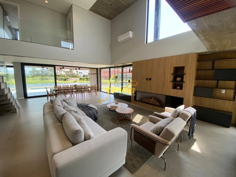 Sobrado com piscina, 06 suítes, mobiliado e decorado: 22ª foto da galeria de imagens do imóvel