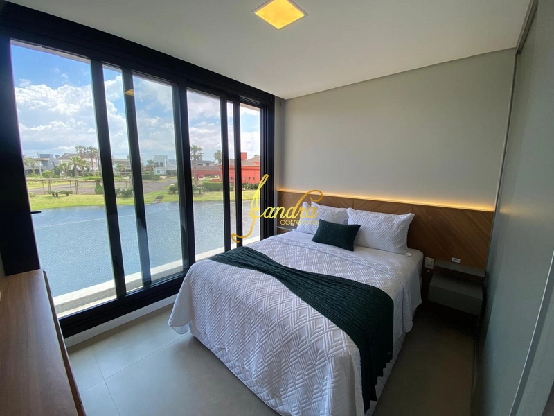 Sobrado com piscina, 06 suítes, mobiliado e decorado: 33ª foto da galeria de imagens do imóvel