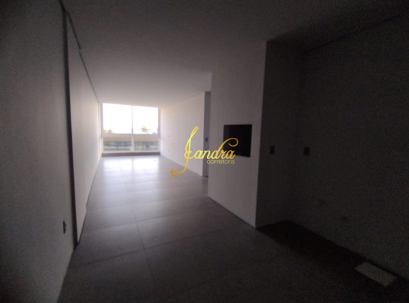 Apartamento de 2 dormitórios de frente para infra e com box: 3ª foto da galeria de imagens do imóvel