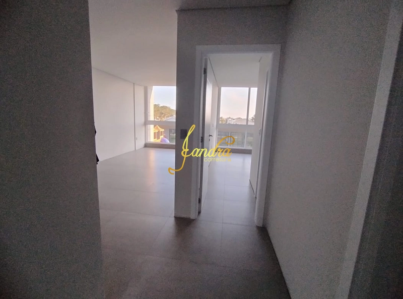 Apartamento de 2 dormitórios de frente para infra e com box: 2ª foto da galeria de imagens do imóvel