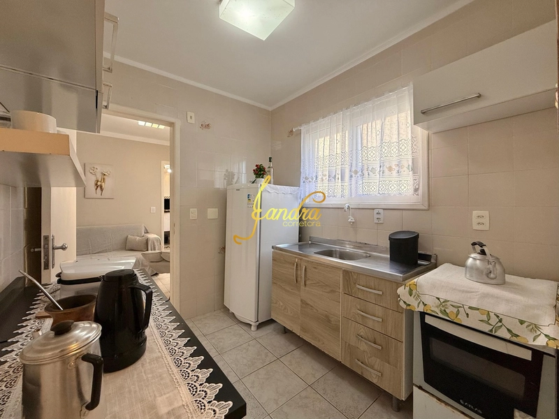 Apartamento amplo de 1 dormitório  pertinho do mar: 2ª foto da galeria de imagens do imóvel