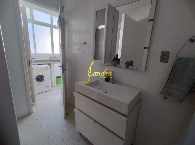 Apartamento com sacada e vista mar: 8ª foto da galeria de imagens do imóvel