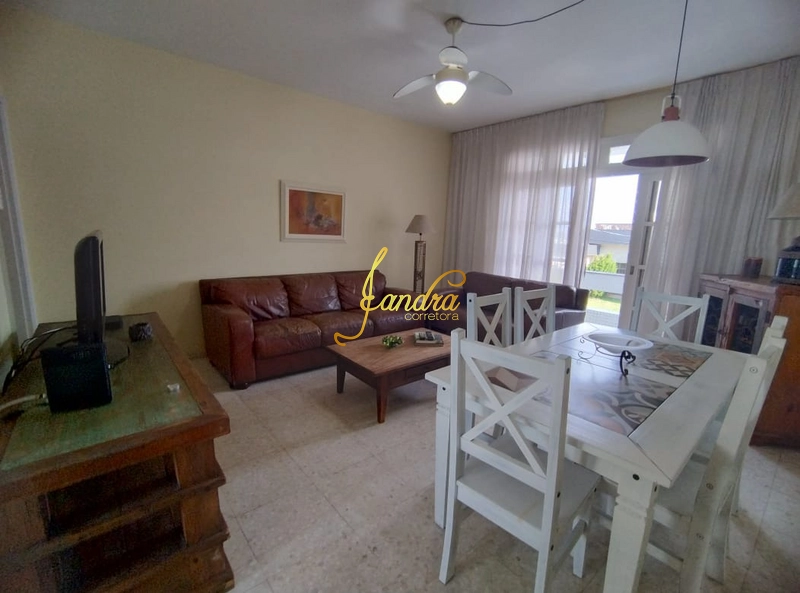 Apartamento com sacada e vista mar: 12ª foto da galeria de imagens do imóvel