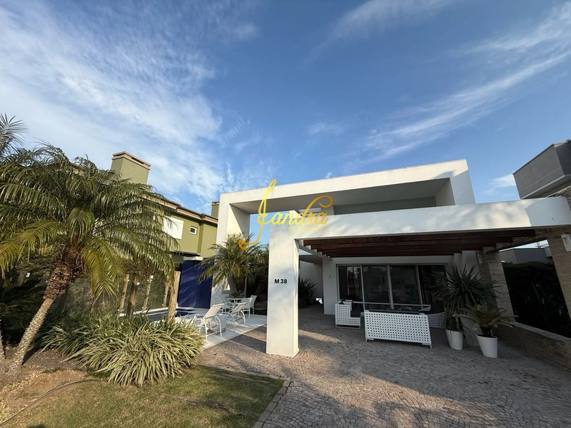 Sobrado mobiliado e decorado com piscina: 11ª foto da galeria de imagens do imóvel