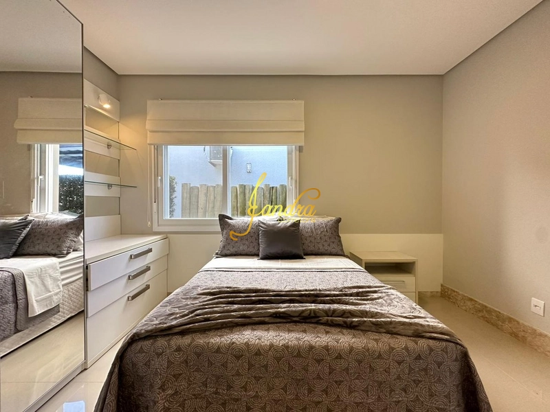 Casa térrea mobiliada e decorada com piscina: 4ª foto da galeria de imagens do imóvel