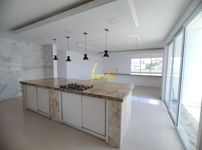 Casa térrea com 500m2 de área construída com SETE suítes: 2ª foto da galeria de imagens do imóvel