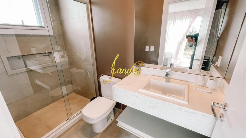 Casa térrea com 3 suítes e beira lago com piscina: 26ª foto da galeria de imagens do imóvel