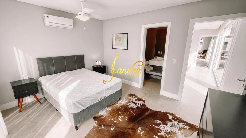Casa térrea com 3 suítes e beira lago com piscina: 17ª foto da galeria de imagens do imóvel