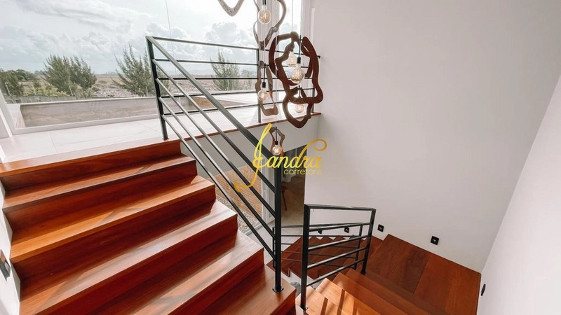 Casa térrea com 3 suítes e beira lago com piscina: 12ª foto da galeria de imagens do imóvel