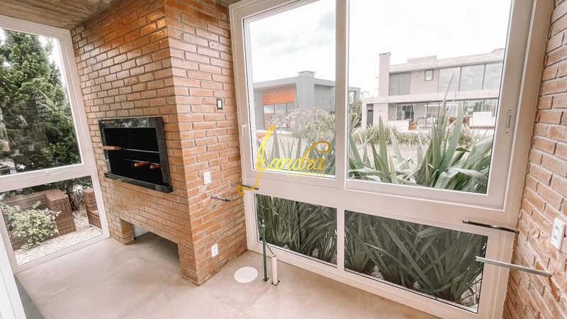 Casa térrea com 3 suítes e beira lago com piscina: 5ª foto da galeria de imagens do imóvel