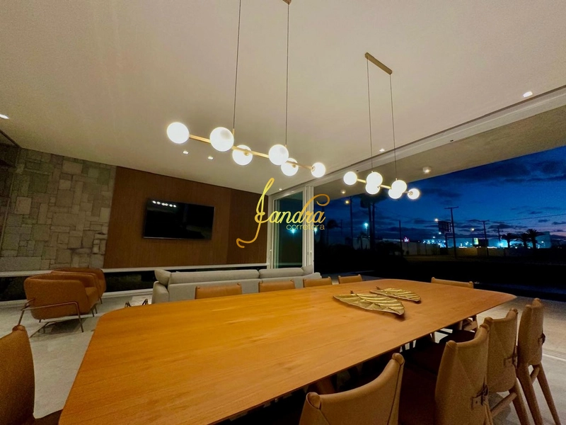 Sobrado mobiliado e decorado com 05 suítes e piscina em concreto: 22ª foto da galeria de imagens do imóvel