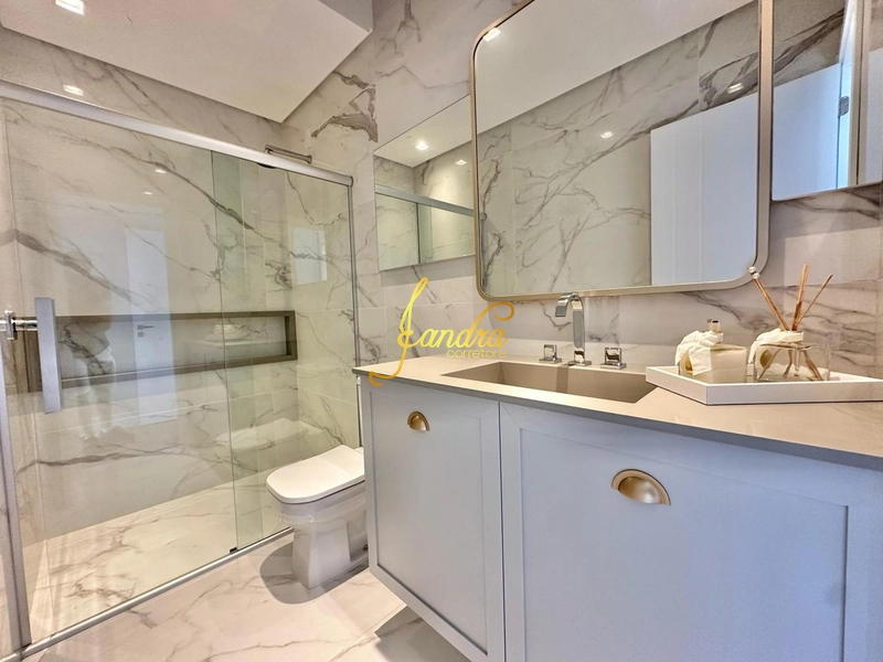 Sobrado mobiliado e decorado com 05 suítes e piscina em concreto: 24ª foto da galeria de imagens do imóvel