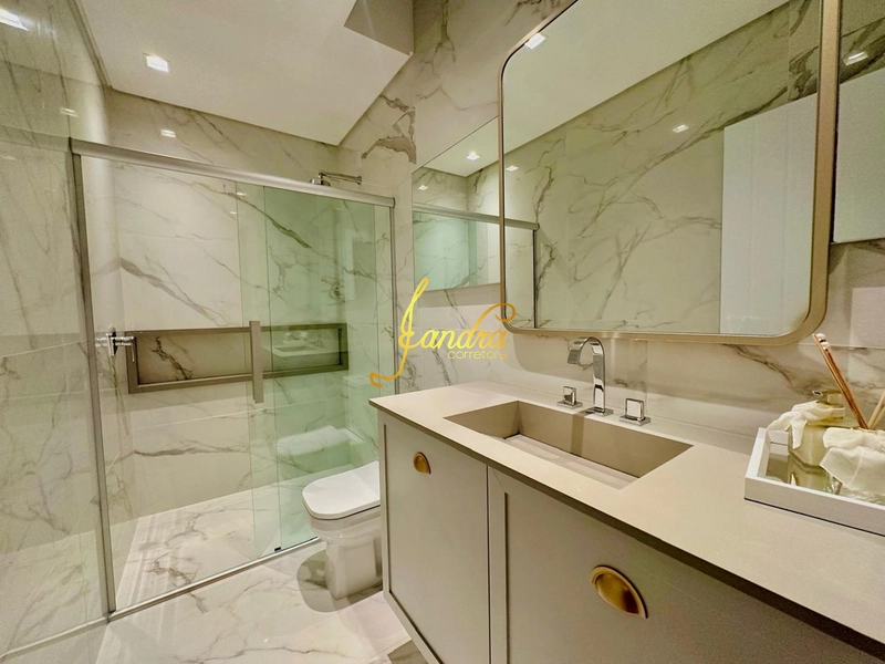 Sobrado mobiliado e decorado com 05 suítes e piscina em concreto: 13ª foto da galeria de imagens do imóvel
