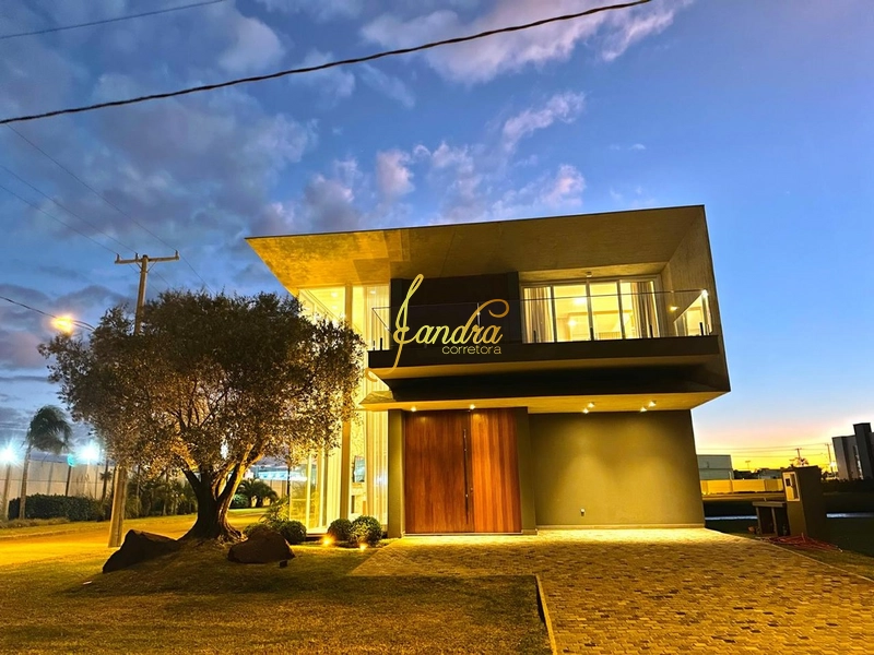 Sobrado mobiliado e decorado com 05 suítes e piscina em concreto: 11ª foto da galeria de imagens do imóvel
