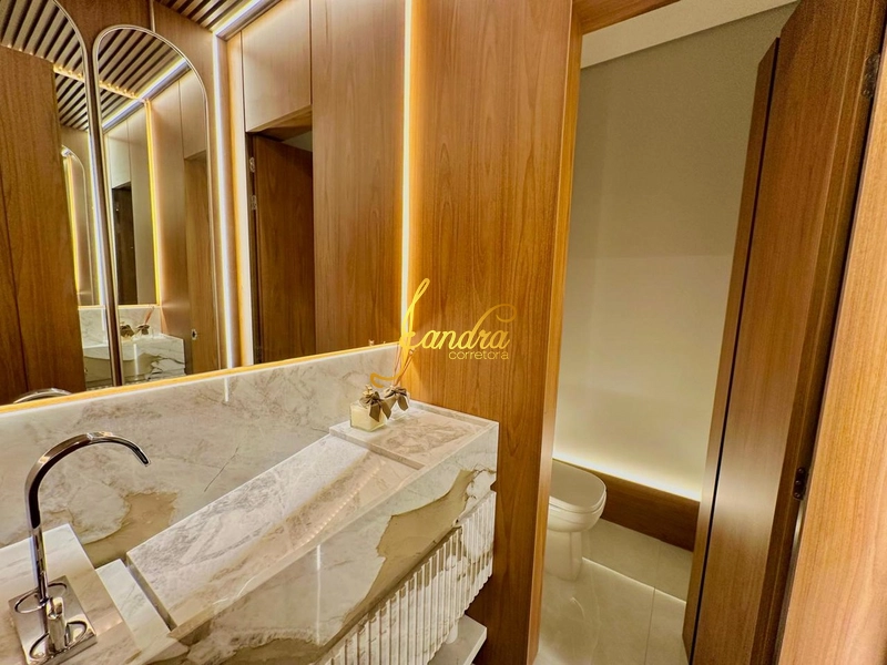 Sobrado mobiliado e decorado com 05 suítes e piscina em concreto: 42ª foto da galeria de imagens do imóvel