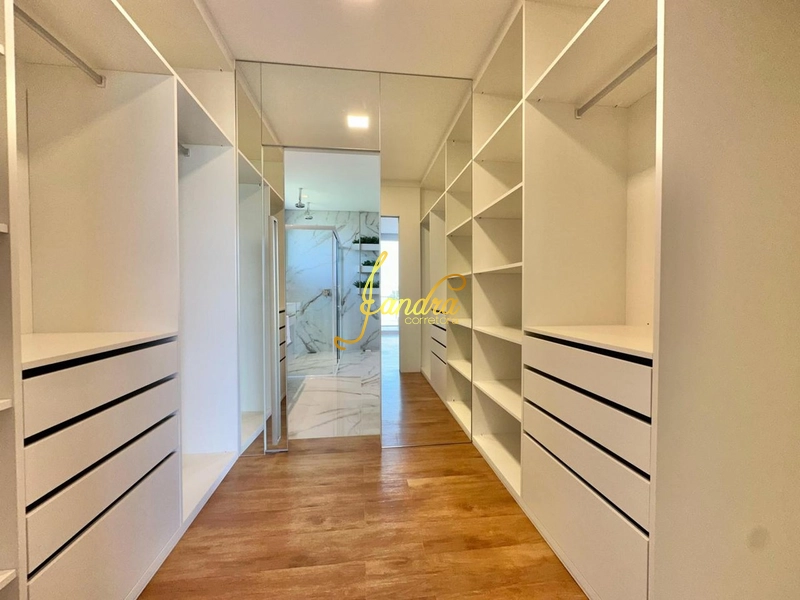 Sobrado mobiliado e decorado com 05 suítes e piscina em concreto: 37ª foto da galeria de imagens do imóvel