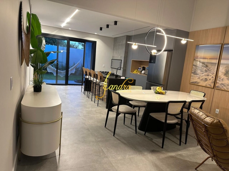Casa térrea mobiliada e decorada 04 suítes e área construída de 155m2: 16ª foto da galeria de imagens do imóvel