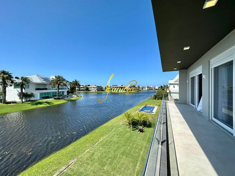 SOBRADO BEIRA LAGO: 13ª foto da galeria de imagens do imóvel