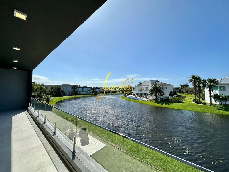 SOBRADO BEIRA LAGO: 20ª foto da galeria de imagens do imóvel