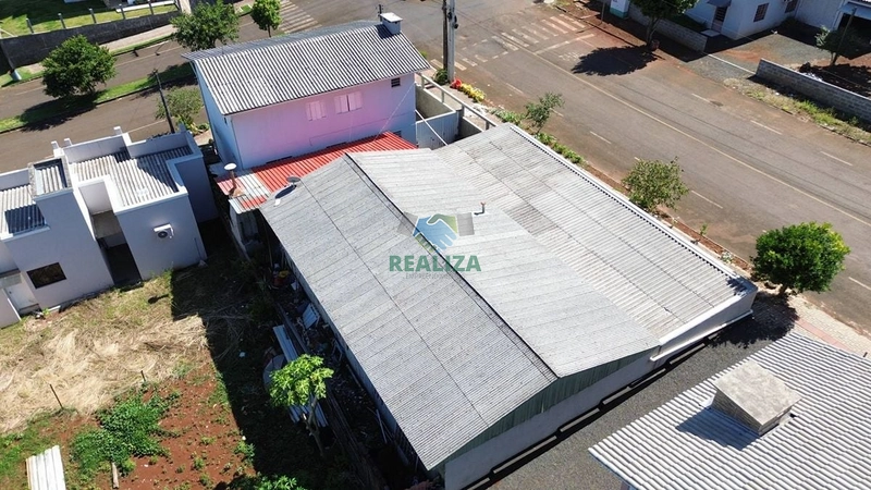 CASA COM 3 MORADIAS : 7ª foto da galeria de imagens do imóvel