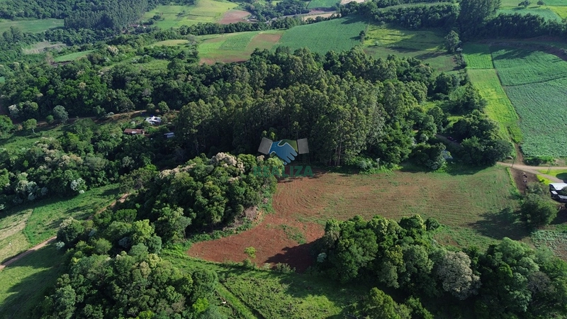 ÁREA DE TERRA: 3ª foto da galeria de imagens do imóvel