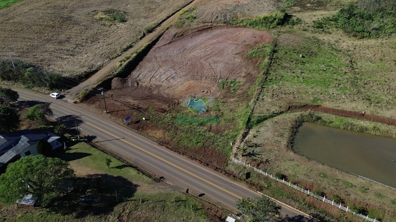ÁREA DE TERRA: 4ª foto da galeria de imagens do imóvel