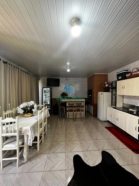 CASA COM PISCINA : 32ª foto da galeria de imagens do imóvel