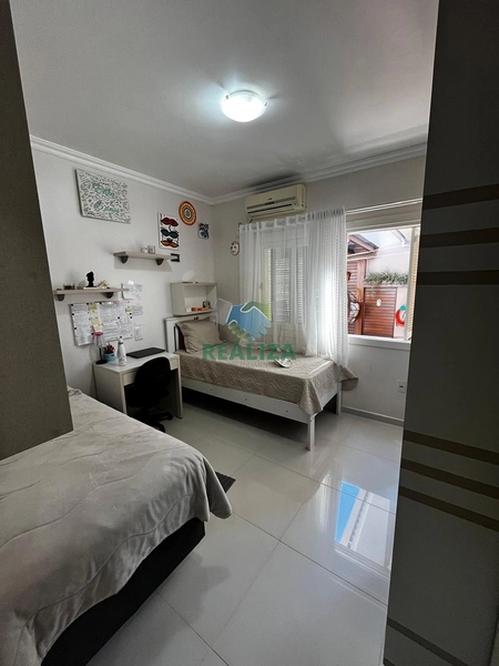 CASA COM PISCINA : 21ª foto da galeria de imagens do imóvel
