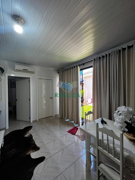 CASA COM PISCINA : 33ª foto da galeria de imagens do imóvel