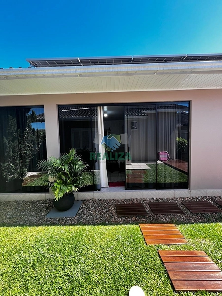 CASA COM PISCINA : 28ª foto da galeria de imagens do imóvel