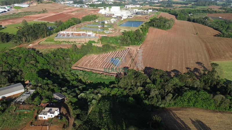 ÁREA DE TERRA: 3ª foto da galeria de imagens do imóvel