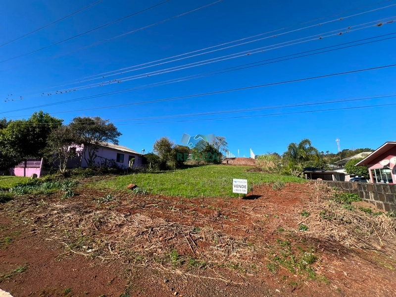 TERRENO: 1ª foto da galeria de imagens do imóvel