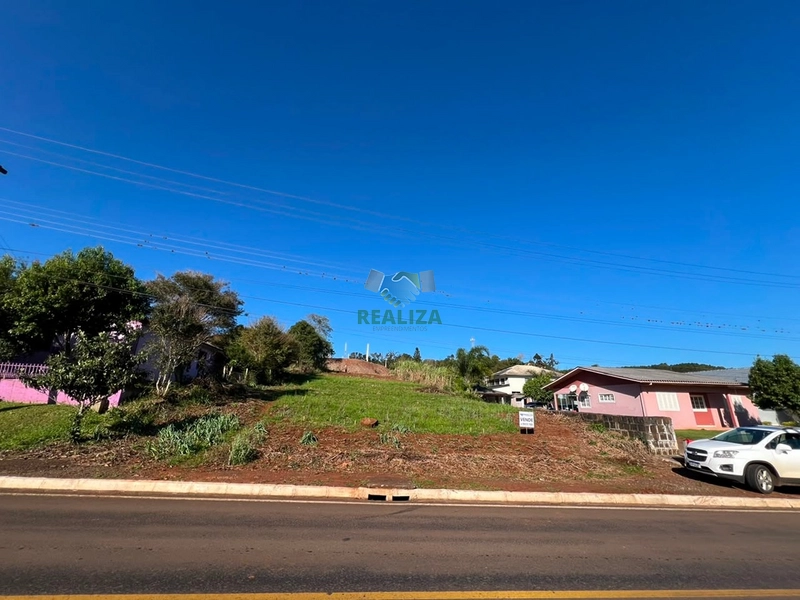 TERRENO: 2ª foto da galeria de imagens do imóvel