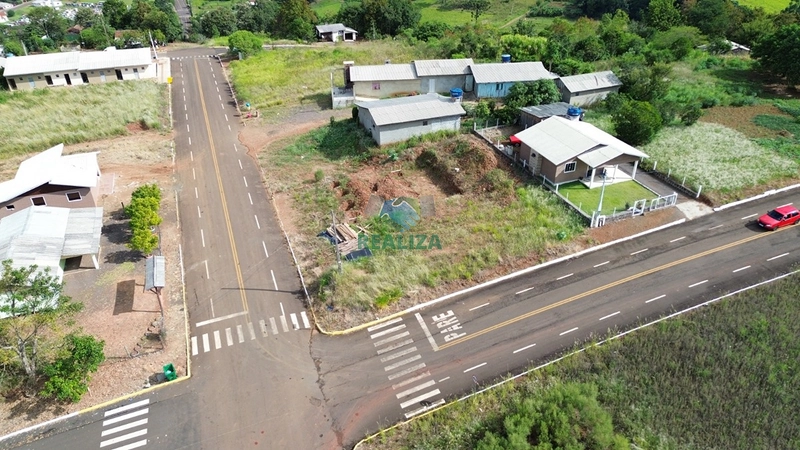 TERRENO: 2ª foto da galeria de imagens do imóvel