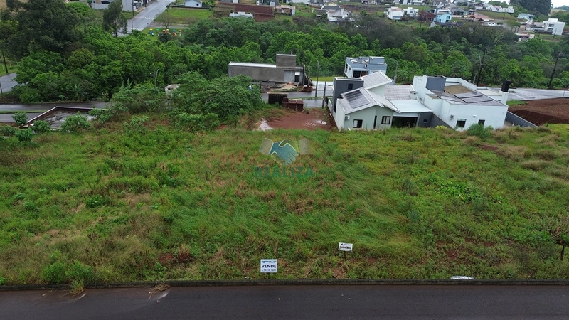 TERRENO: 1ª foto da galeria de imagens do imóvel