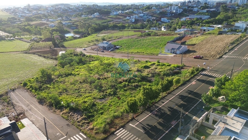 TERRENO: 3ª foto da galeria de imagens do imóvel