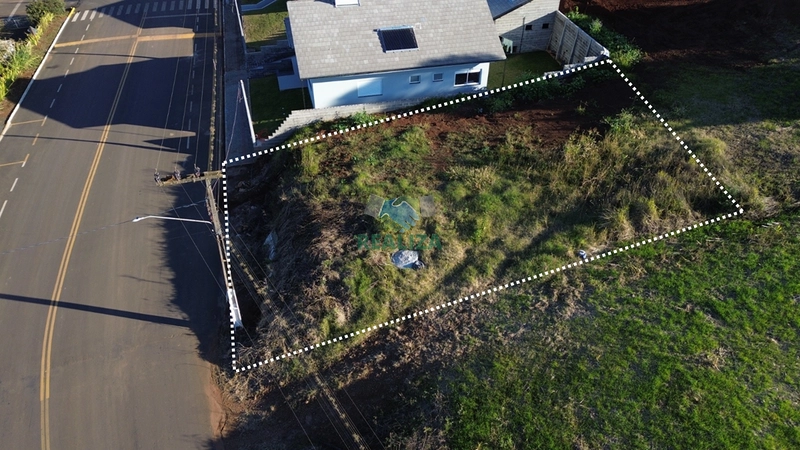 TERRENO: 2ª foto da galeria de imagens do imóvel