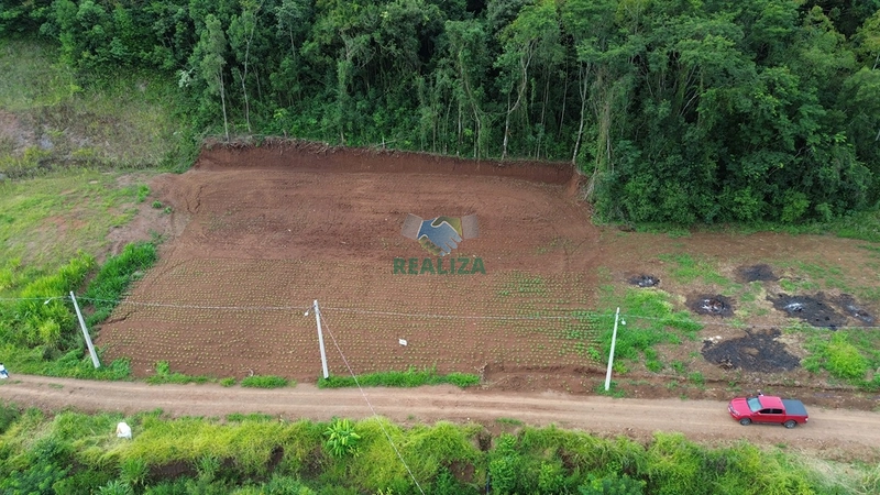 TERRENO: 3ª foto da galeria de imagens do imóvel