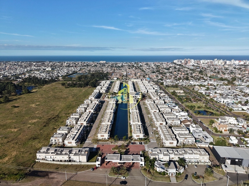 Casa em condomínio fechado, com paradouro a beira mar: 4ª foto da galeria de imagens do imóvel