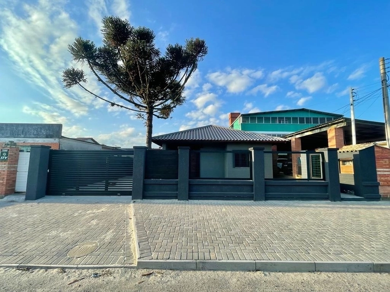 Casa simplesmente perfeita na praia de capao da canoa: 1ª foto da galeria de imagens do imóvel