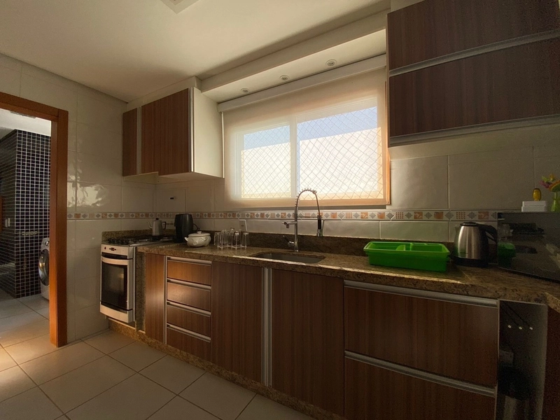 Amplo apartamento com linda vista!: 3ª foto da galeria de imagens do imóvel